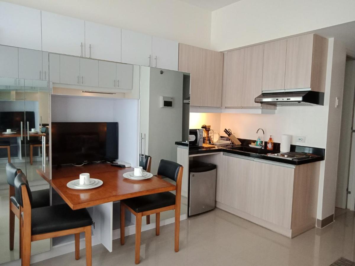 Apartamento Mabolo Garden Flat A7 Near Ayala Mall Cebú Exterior foto