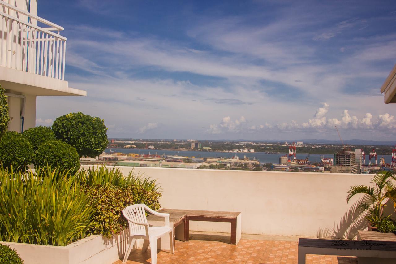 Apartamento Mabolo Garden Flat A7 Near Ayala Mall Cebú Exterior foto