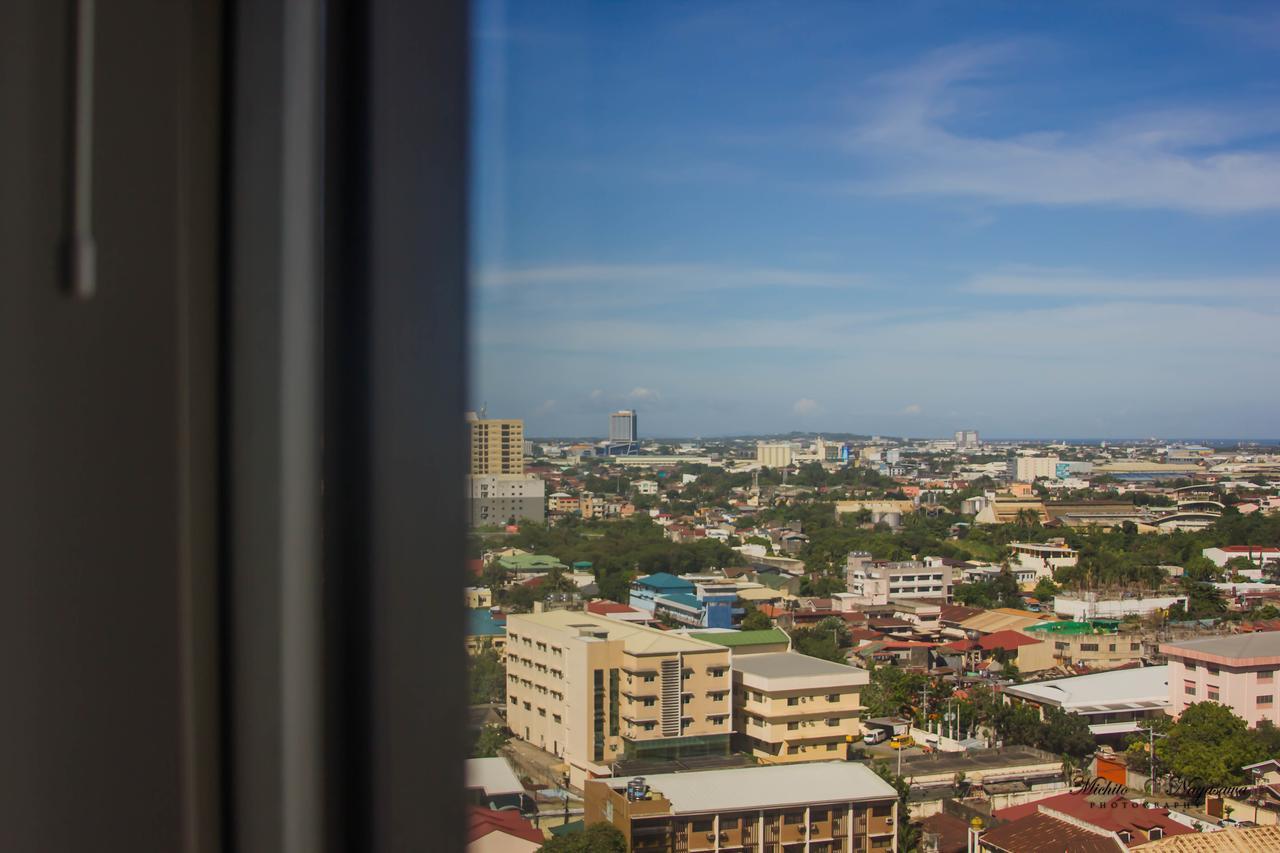 Apartamento Mabolo Garden Flat A7 Near Ayala Mall Cebú Exterior foto